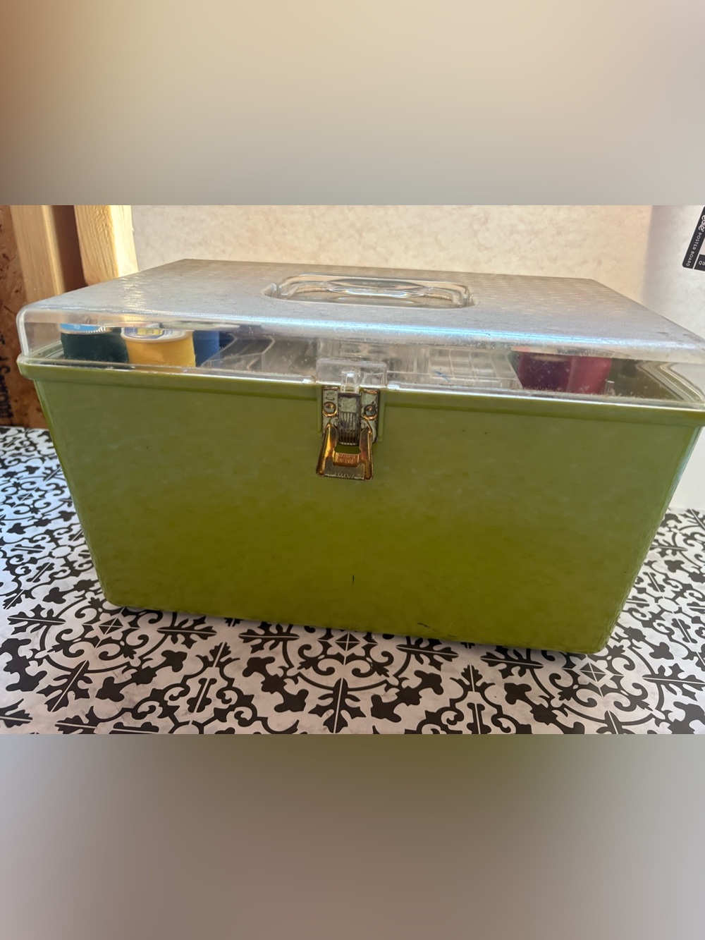 Green Vintage-Style Metal Storage Box with Clear Lid